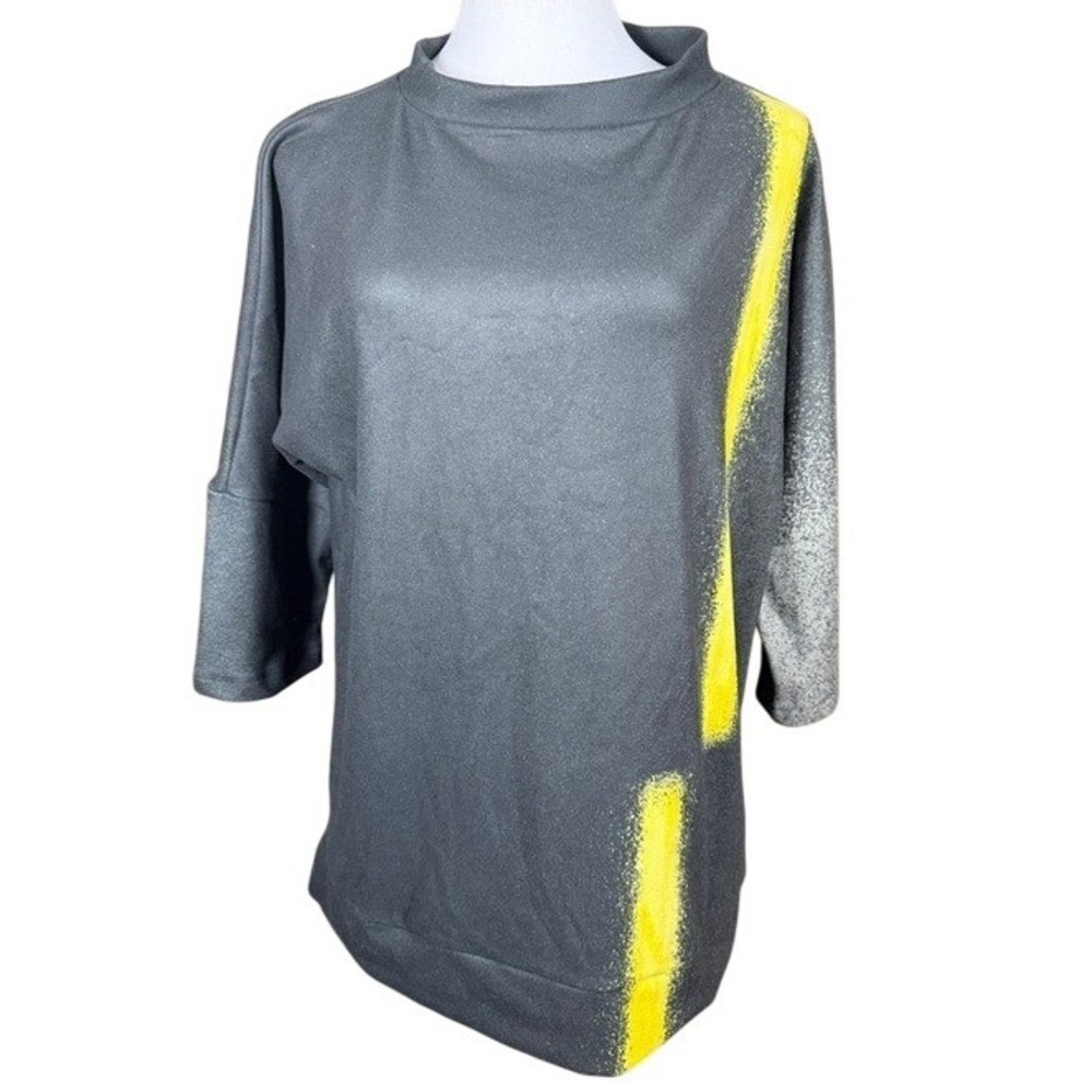 Ozai N Ku Horizon Gray Yellow Graphic Mock Neck Top 3/4 Sleeve Small NWT 766096